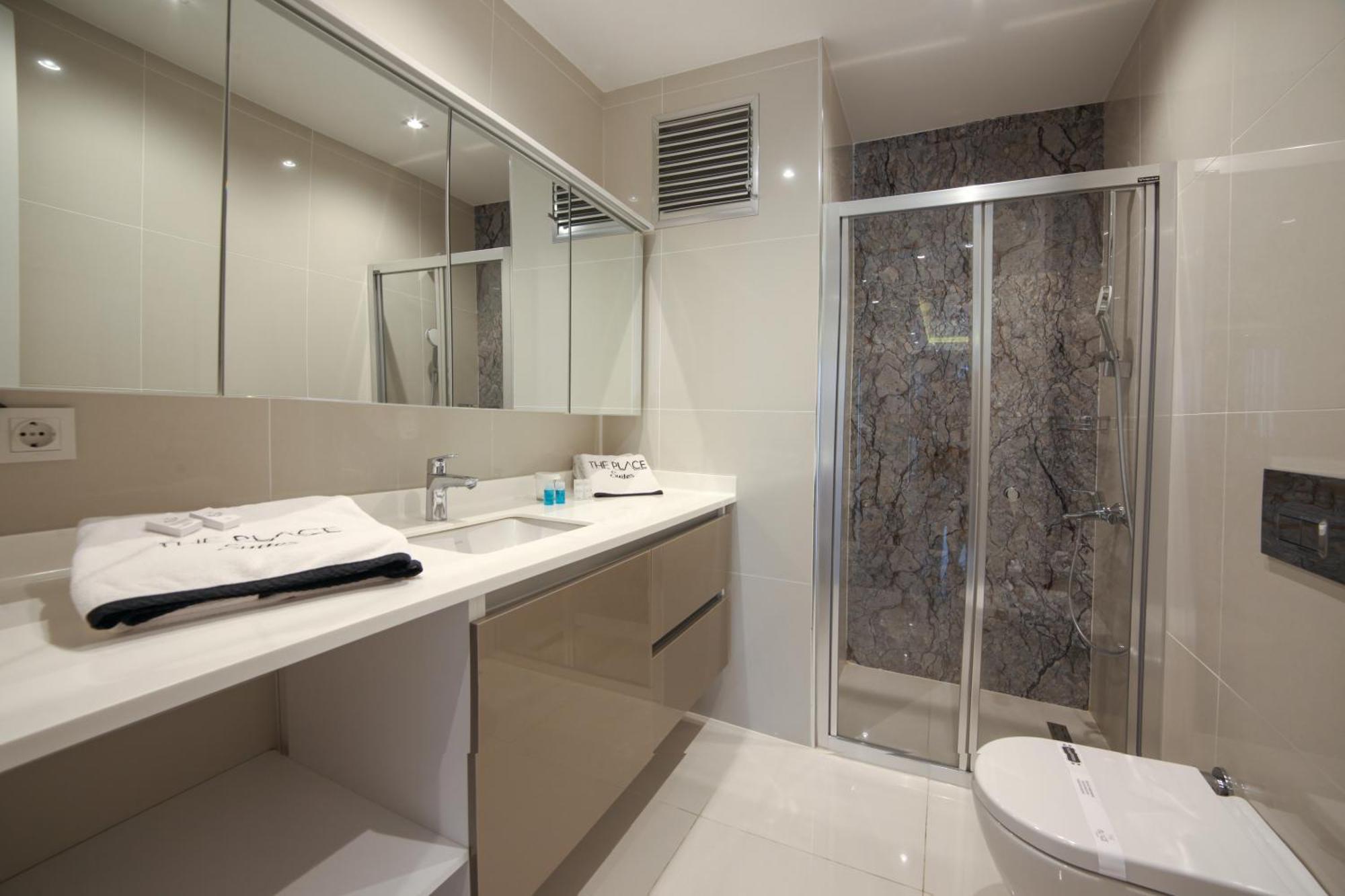 Atasehir The Place Suites Истанбул Екстериор снимка
